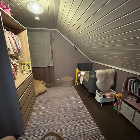 Leilighet With 2-3 Bedrooms *