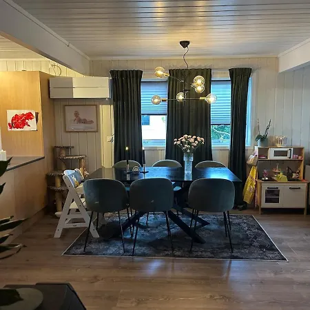 With 2-3 Bedrooms Leilighet Kragerø