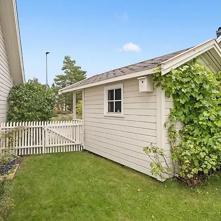 With 2-3 Bedrooms * Kragerø